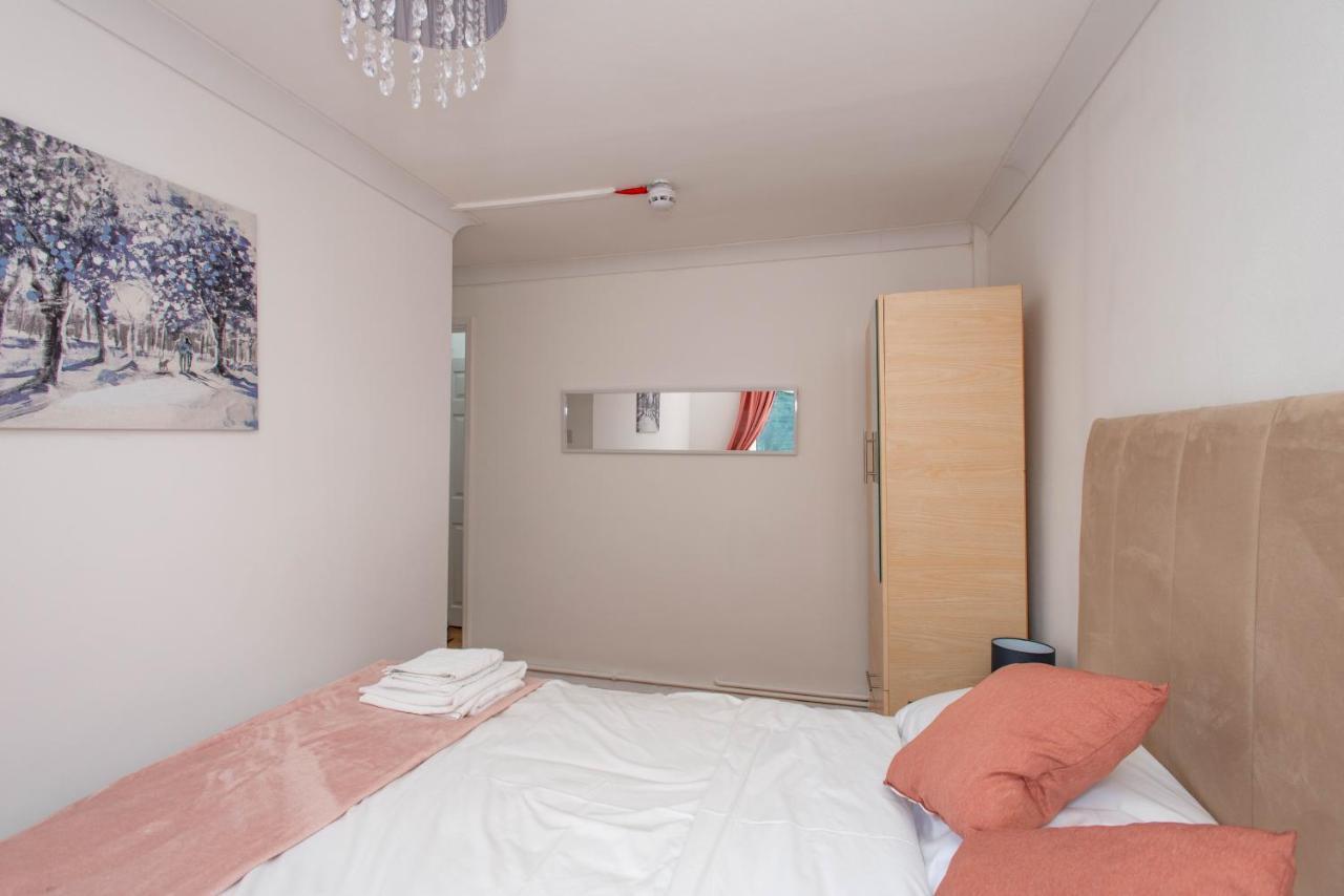 Modern Apartments In Bromley, Greater London Near Tesco And Sundridge Park Station ภายนอก รูปภาพ