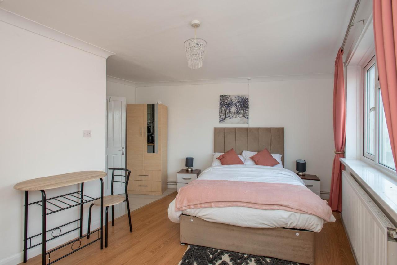 Modern Apartments In Bromley, Greater London Near Tesco And Sundridge Park Station ภายนอก รูปภาพ